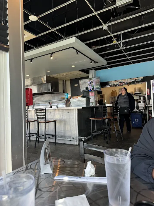 Trapper's Sushi - Parkland Picture 8