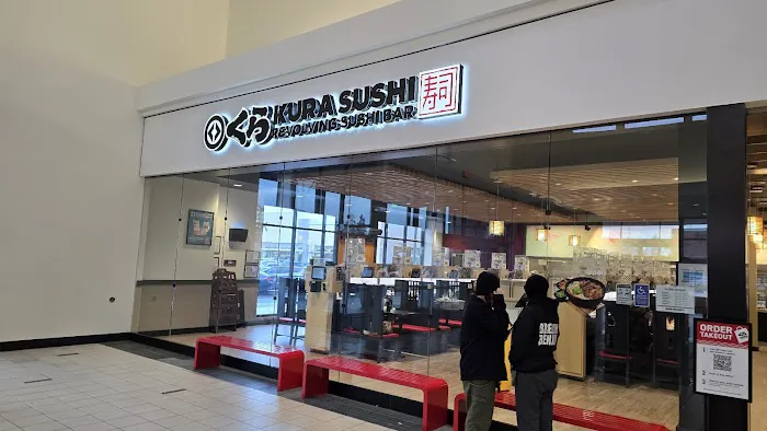 Kura Revolving Sushi Bar Picture 2