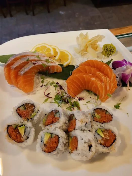 Mandolin Sushi & Japanese steak house Picture 2