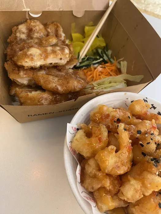 Zen ramen & sushi burrito Picture 4