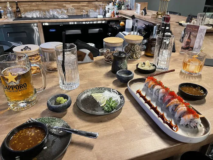 Kiyama Sushi & Bar Picture 5