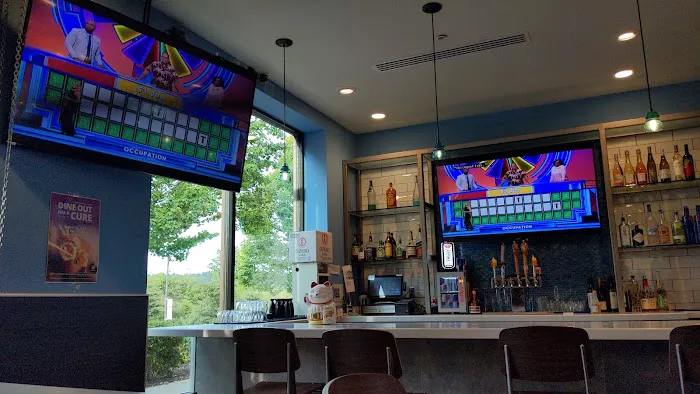 Trapper's Sushi - Silverdale Picture 8