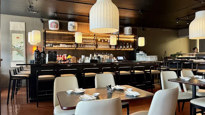 De Asian (Sushi Bar and Asian Fusion) Picture 5