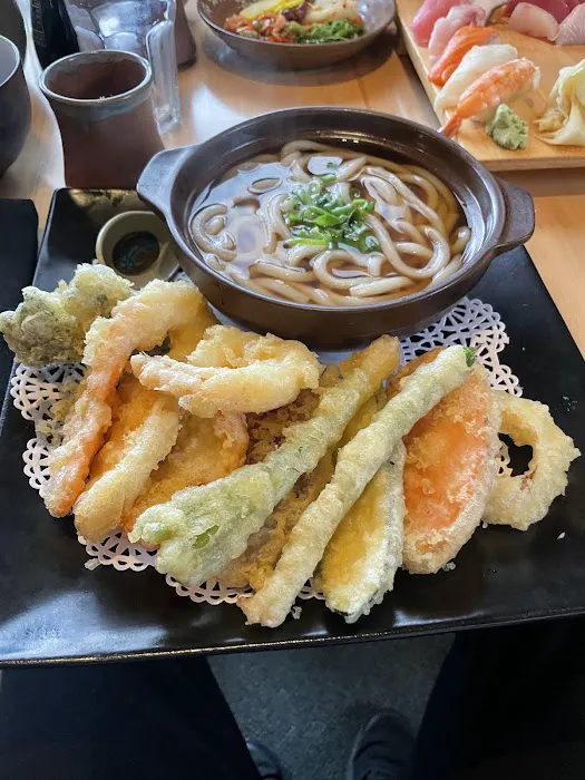 Ichikawa Sushi Bar Picture 5