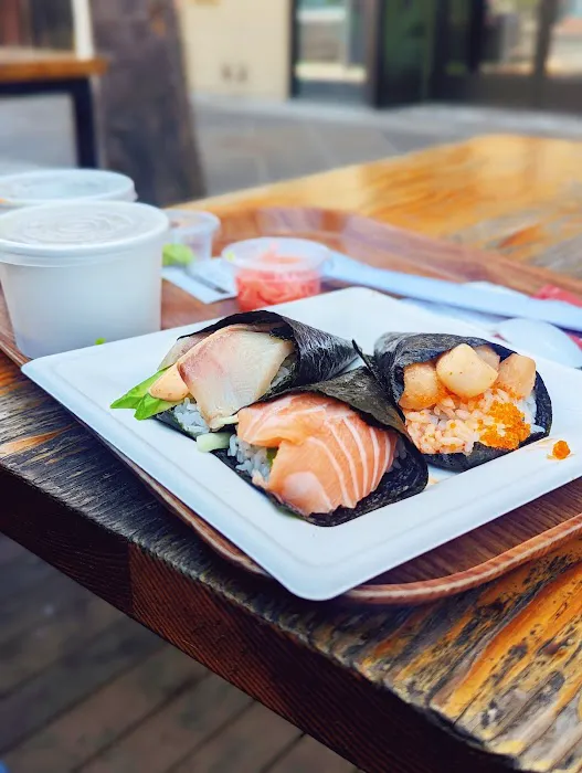 Umi Hand Roll Bar Picture 8