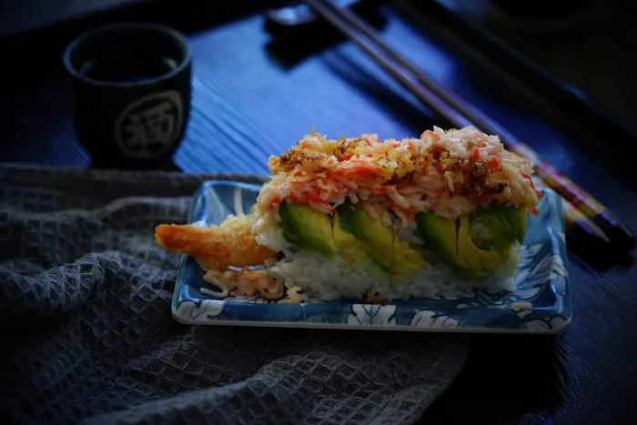 Kazoo Japanese Sushi Boat Restaurant Picture 3