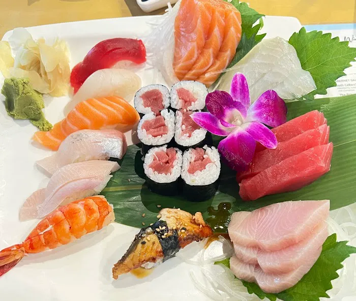 Mizu Sushi Bar & Grill Picture 9