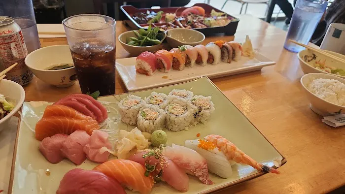 TGI’s SUSHI TOO Picture 4