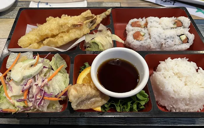 Suro Sushi Bar & Grill Picture 6