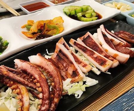 Suro Sushi Bar & Grill