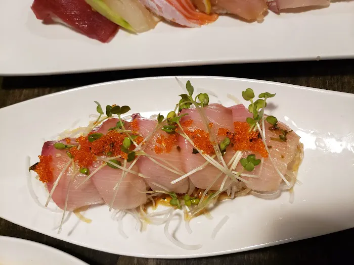Suro Sushi Bar & Grill Picture 5