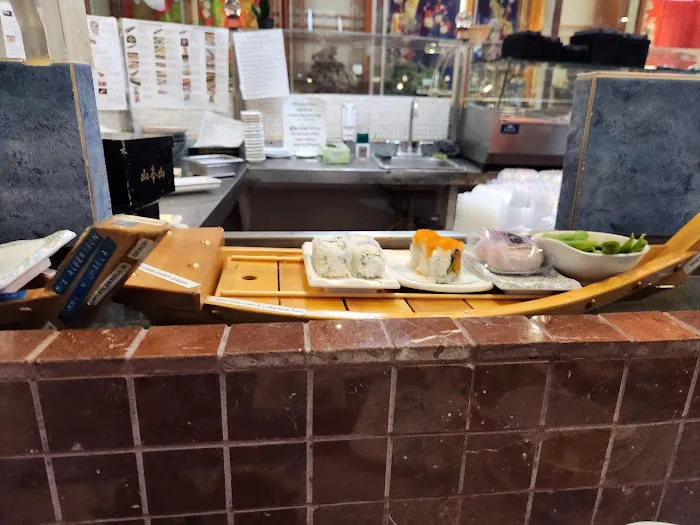 Kobe Japanese Restaurant and Sushi Picture 5
