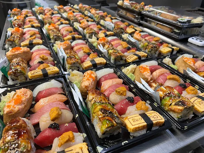 Chef Lang Sushi Picture 5