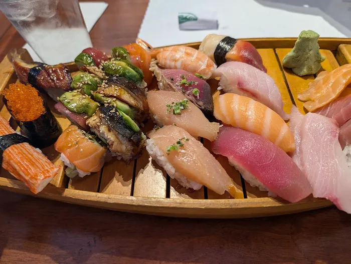 Tomo Sushi Picture 9
