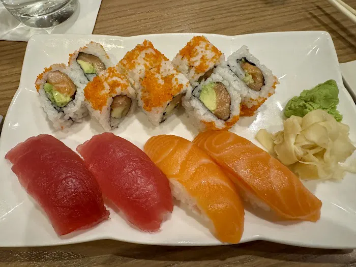 Truya Sushi Picture 5