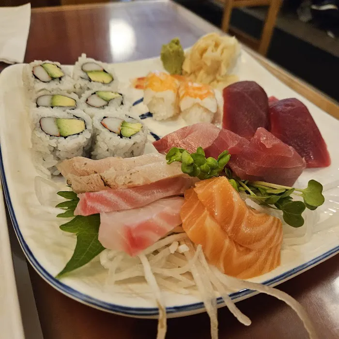 Yuri Japanese Restaurant Picture 7