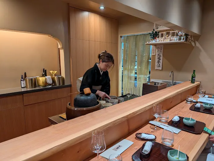 Hashiri Bettei Kaiseki Aoki Picture 1