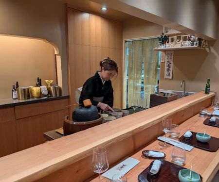 Hashiri Bettei Kaiseki Aoki