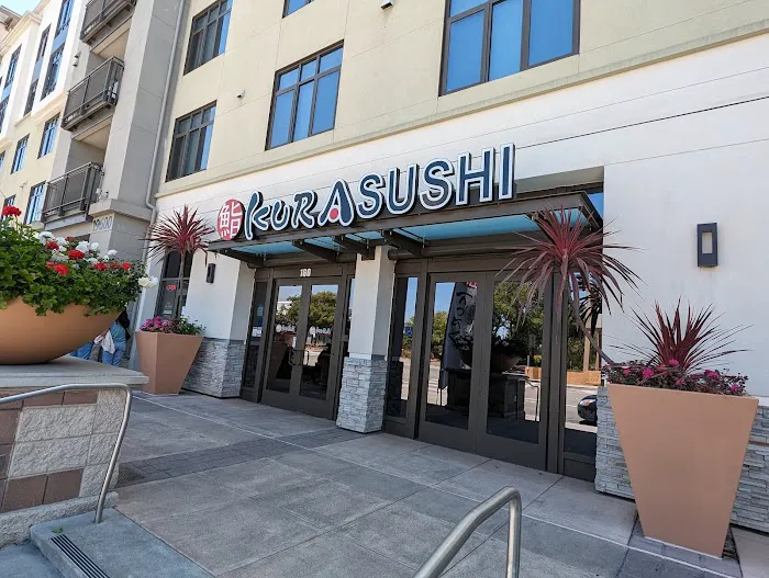 Kura Revolving Sushi Bar Picture 3