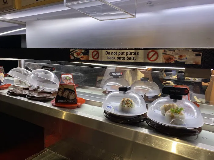 Kura Revolving Sushi Bar Picture 5