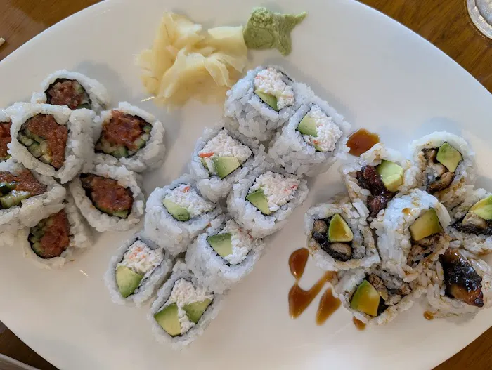 Bay Sushi Picture 2