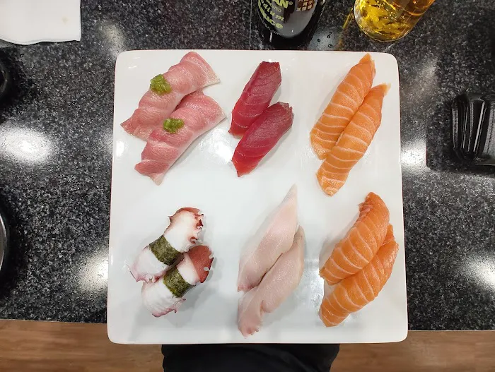 Yoshi Sushi Picture 7