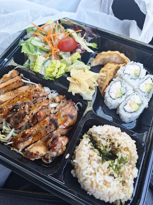 Yoshi Sushi Picture 10