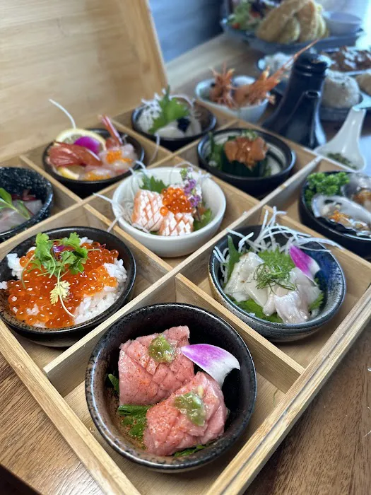Yoshi Sushi Picture 2