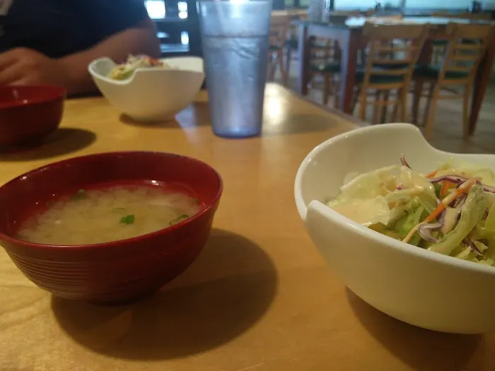 Momoya Sushi Picture 10