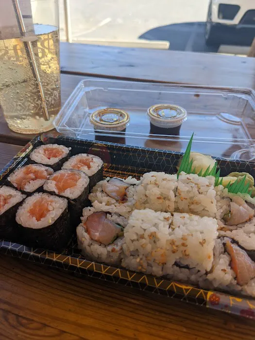 Sushi House Picture 8