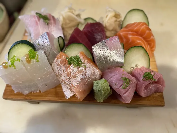 AhiSushi Steakhouse Picture 5