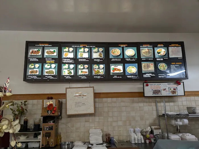 Bluefin Sushi & Teriyaki Grill Picture 4