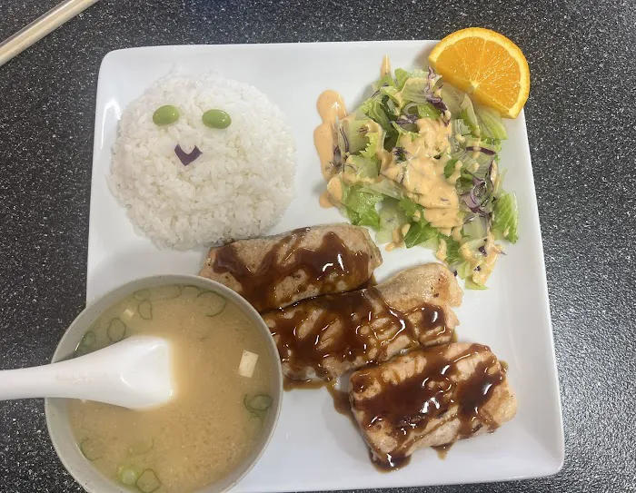 Bluefin Sushi & Teriyaki Grill Picture 9