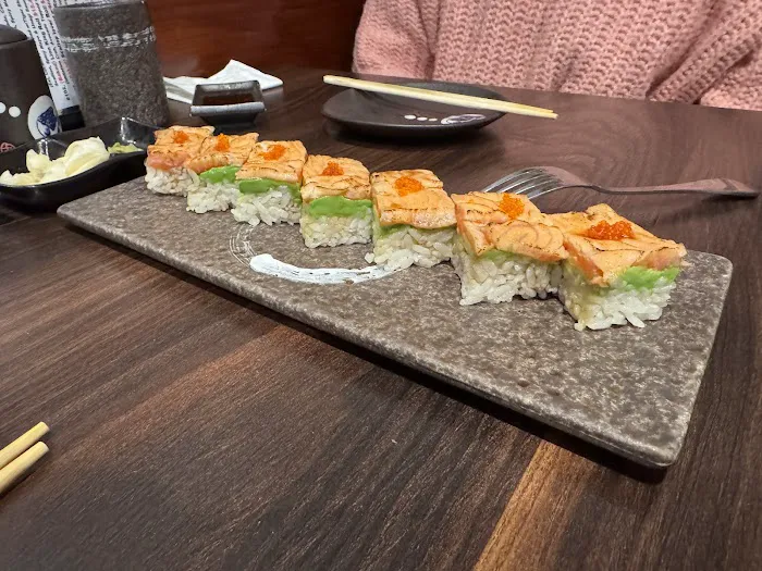 Ryoshin Sushi Picture 3