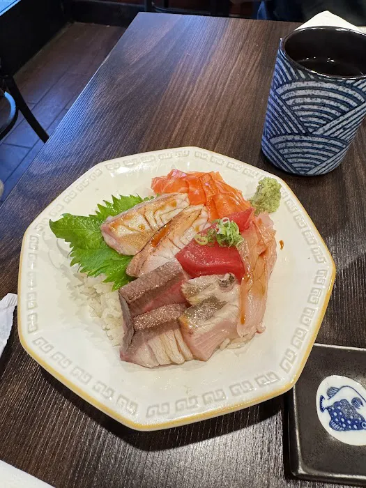 Ryoshin Sushi Picture 4