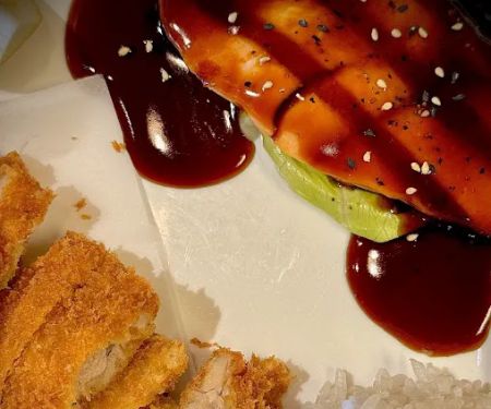 Akizu Sushi Bar & Grill