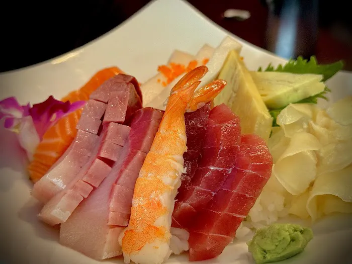 Akizu Sushi Bar & Grill Picture 10