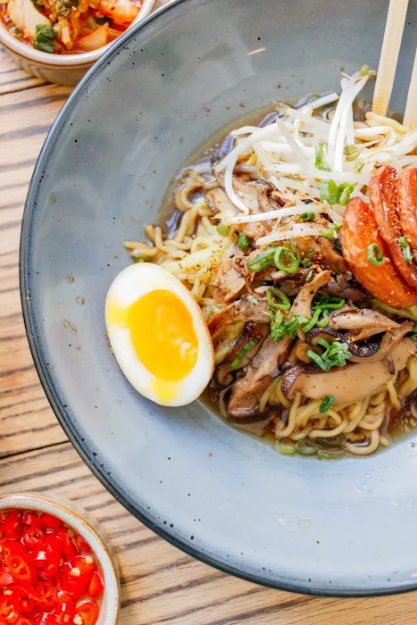 NASHi NOODLES Picture 10