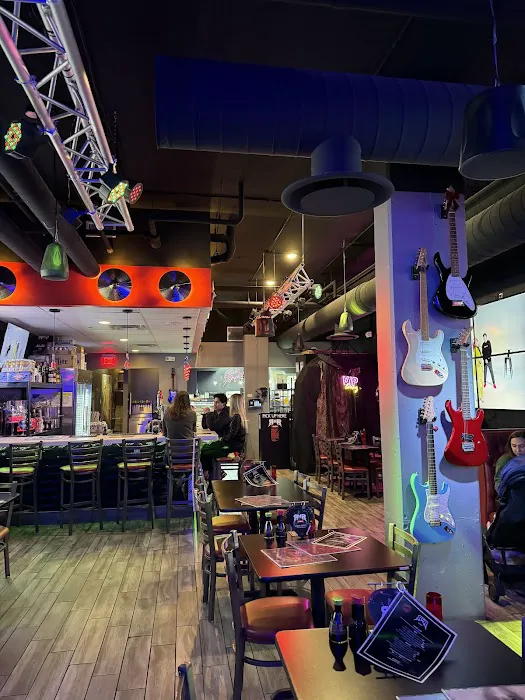 Rock n Roll Sushi - Vanderbilt Picture 3
