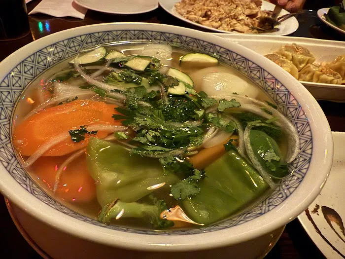 Hai's Sushi & Pho Picture 9