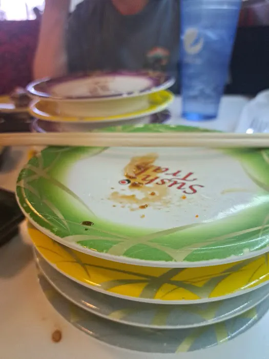 Sushi Train Picture 4