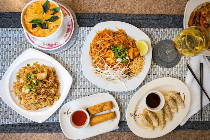 Asahi Sushi & Thai Cuisine Picture 10