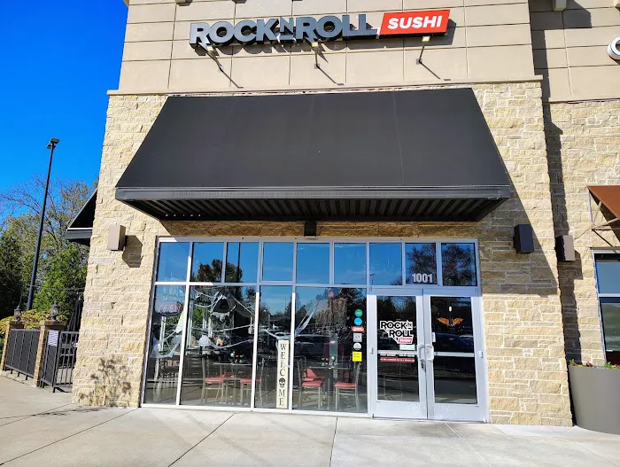 Rock N Roll Sushi - Hendersonville Picture 6