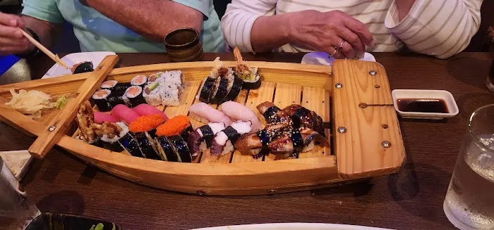 Suki Sushi Picture 7