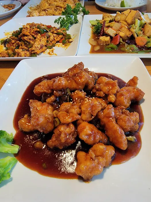 Bluefin Sushi & Thai Picture 1