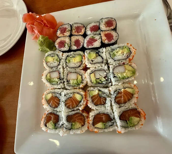 Peter's Sushi & Thai Picture 9