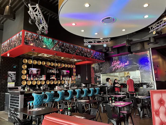 Rock N Roll Sushi Picture 4
