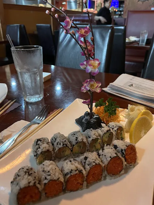 Xiaos' Hibachi and Sushi Picture 10