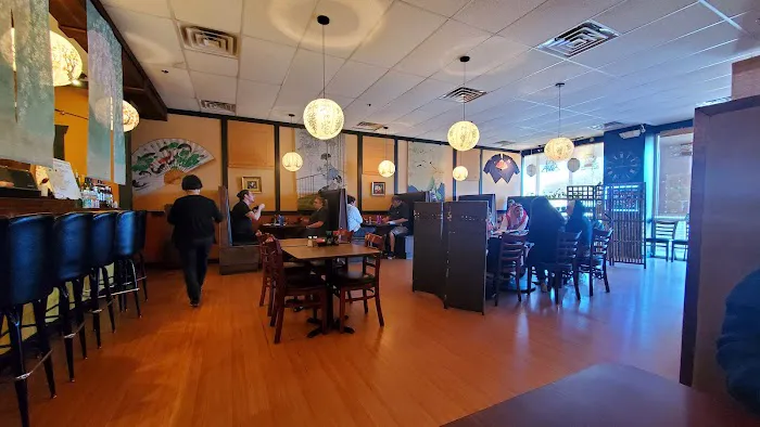Fin Fusion Sushi Bar Picture 2