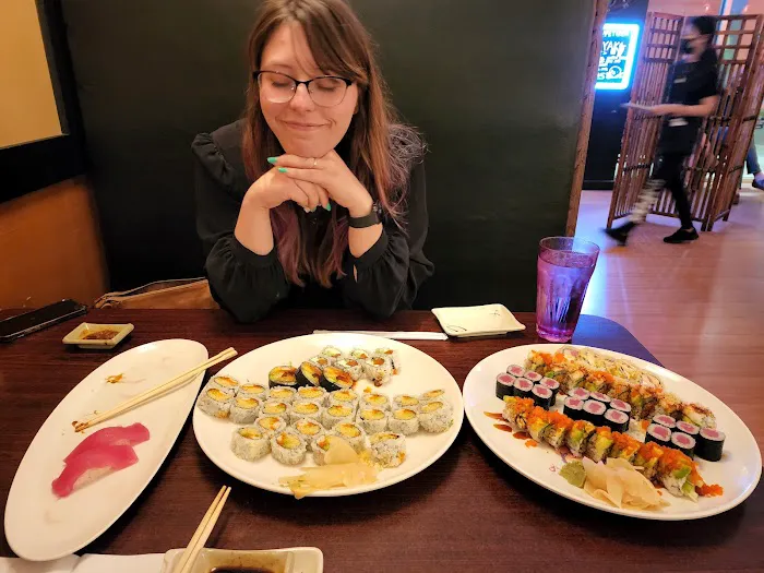 Fin Fusion Sushi Bar Picture 7